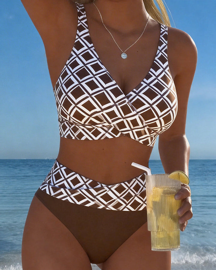 Adriana – Two-Piece Bikini with Geometric Print