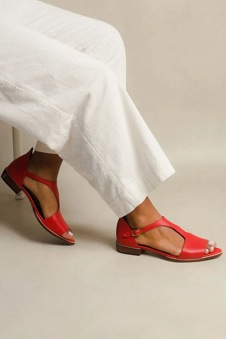 Cut-out peep toe casual pointed sandals with T-strap
