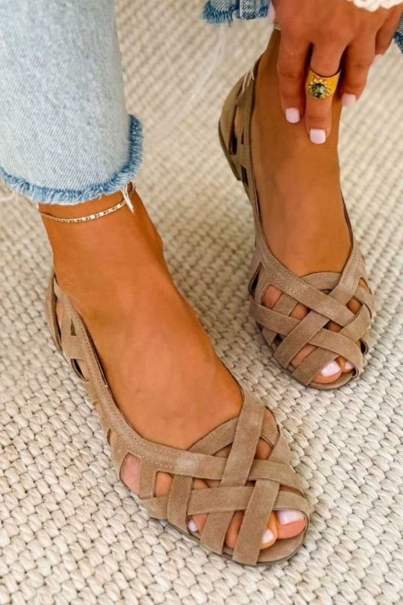 Casual Low Woven Peep Toe Sandals with Crossed Straps