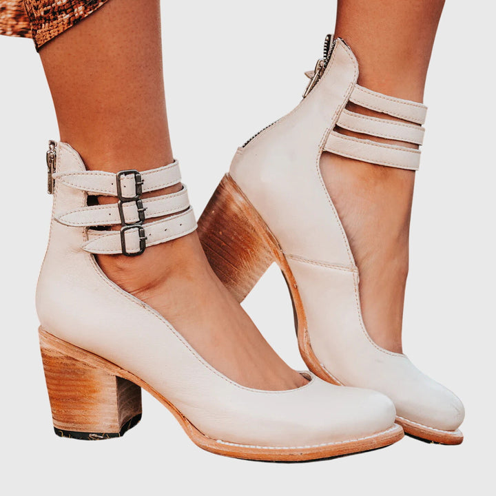 Antea | Vintage Refined Court Shoes