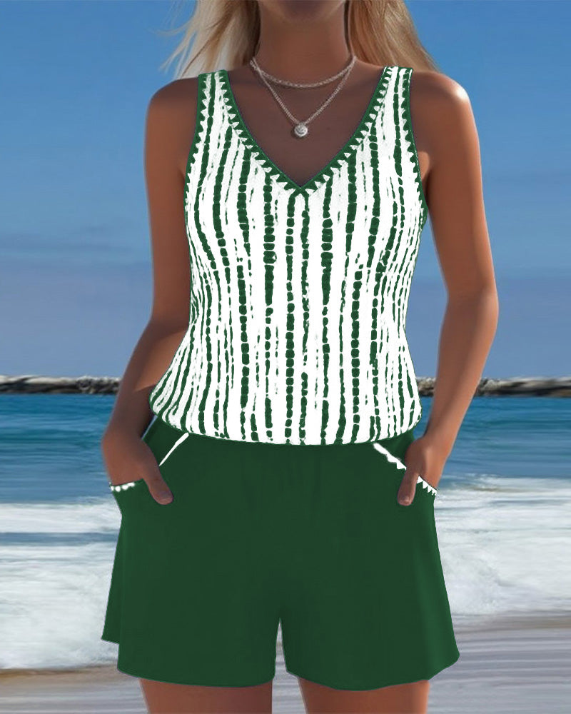 Mia | Casual Printed Two-Piece Swimsuit with V-Neck and Pockets