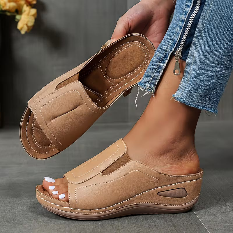 Naomi | Comfortable casual wedge sandals