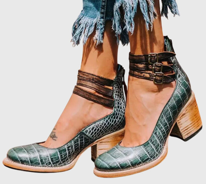 Antea | Vintage Refined Court Shoes