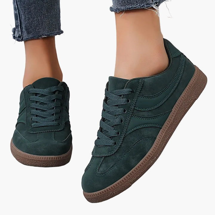 Reeve | Retro Lace-Up Flatform Trainers
