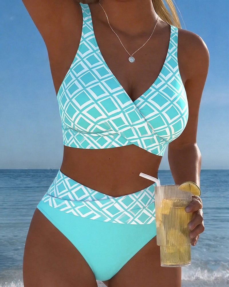 Adriana – Two-Piece Bikini with Geometric Print