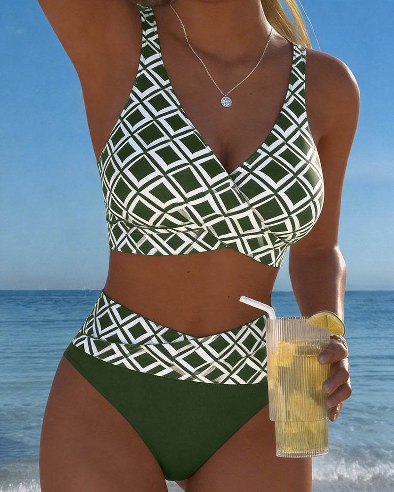 Adriana – Two-Piece Bikini with Geometric Print