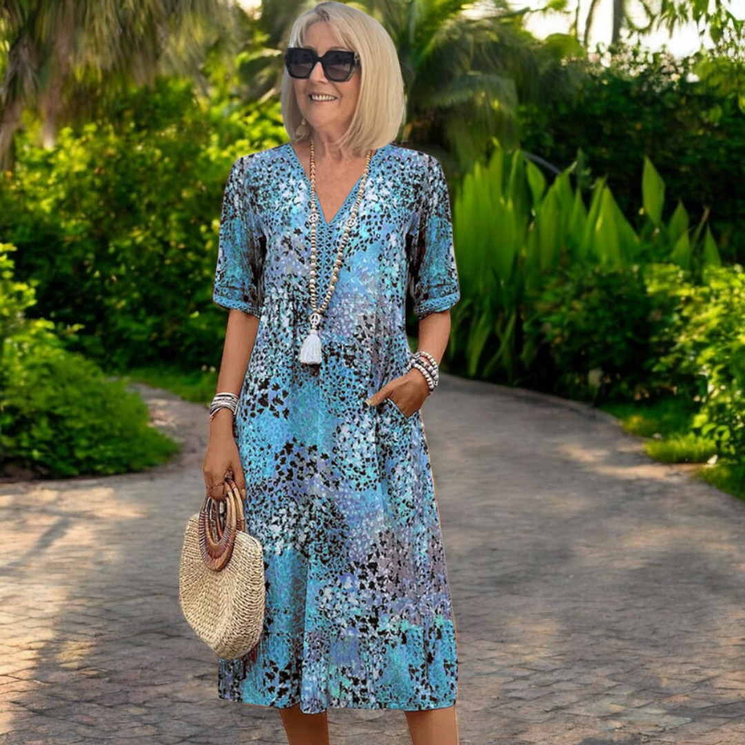 Iris – Lightweight and flowy dress with a flattering cut