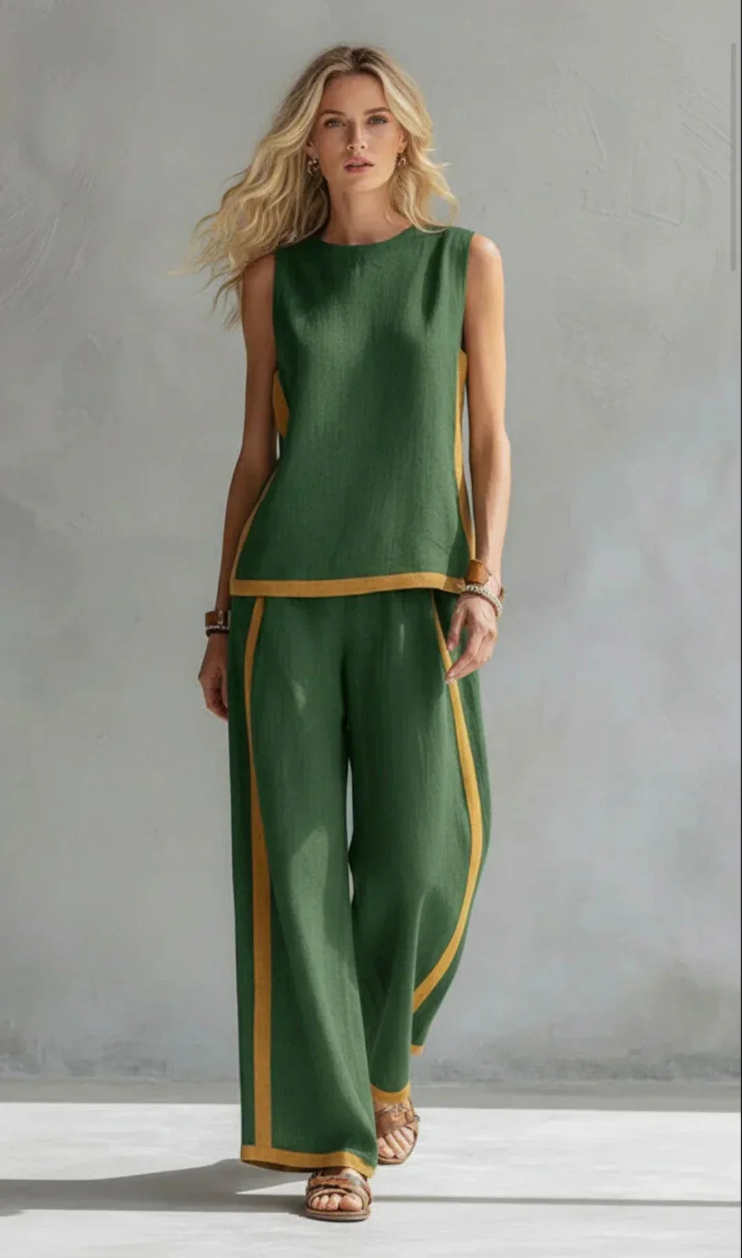 Ursula – Chic-casual gilet and trouser set with two-tone finishes