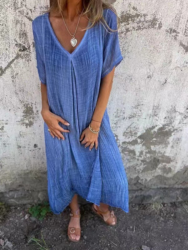 Violet | Loose-fit V-neck dress