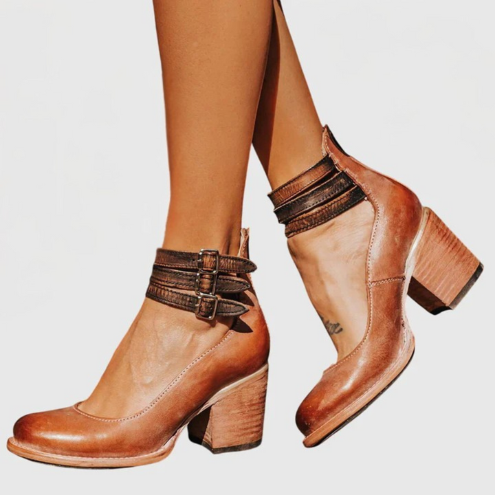 Antea | Vintage Refined Court Shoes