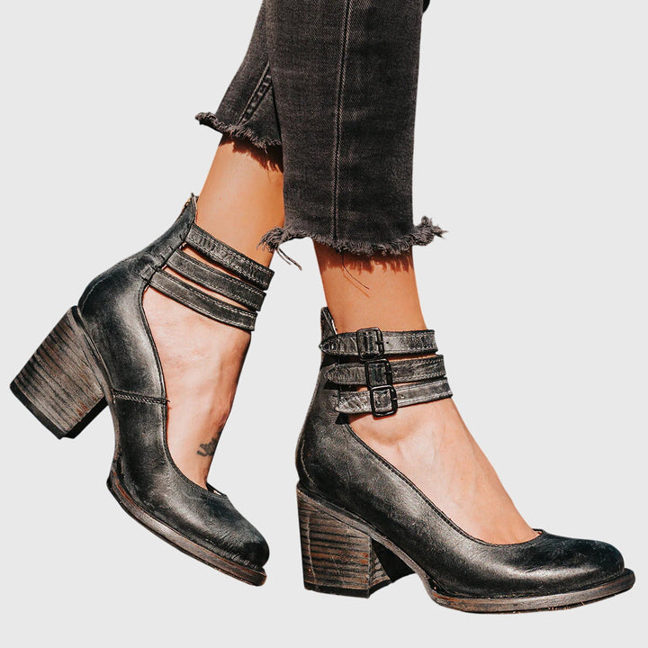 Antea | Vintage Refined Court Shoes
